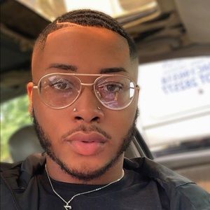 Meet your Posher, Xavier